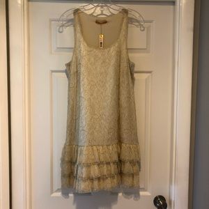 NWT Alice and Olivia Gold and Ivory Lace Dress